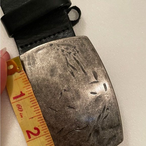 Landes LEATHER BELT w Hammered Silver Buckle - Picture 4 of 5